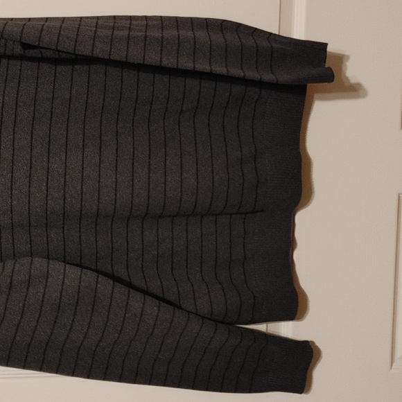 🏎️ Structure Sweater - Picture 8 of 10